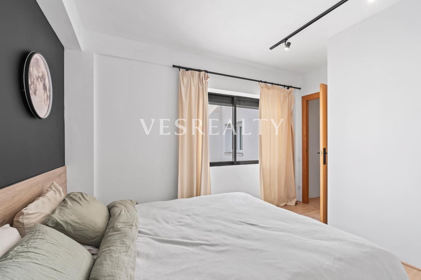 4 bedroom Penthouse for sale in Alicante / Alacant city - € 850,000 (Ref: 9739038)