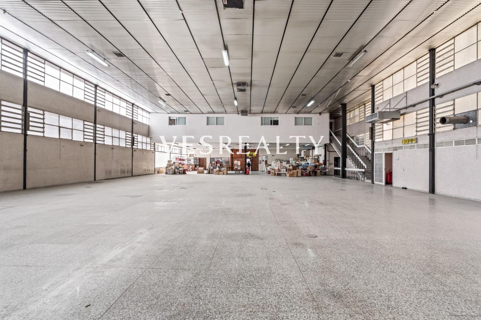 Biznes do wynajęcia w Elda z garażem - 17 000 € (Ref: 9755954)