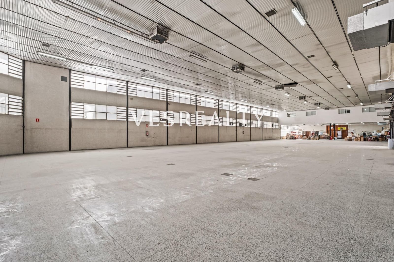 Biznes do wynajęcia w Elda z garażem - 17 000 € (Ref: 9755954)