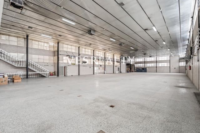 Biznes do wynajęcia w Elda z garażem - 17 000 € (Ref: 9755954)