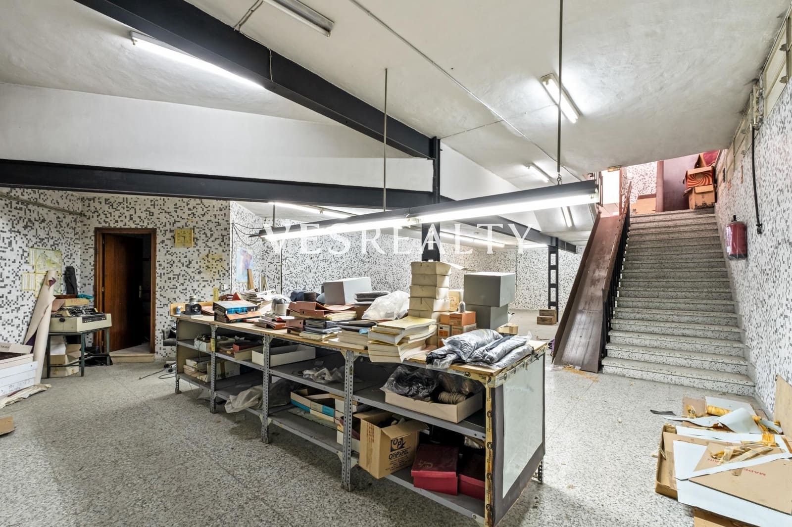 Biznes do wynajęcia w Elda z garażem - 17 000 € (Ref: 9755954)