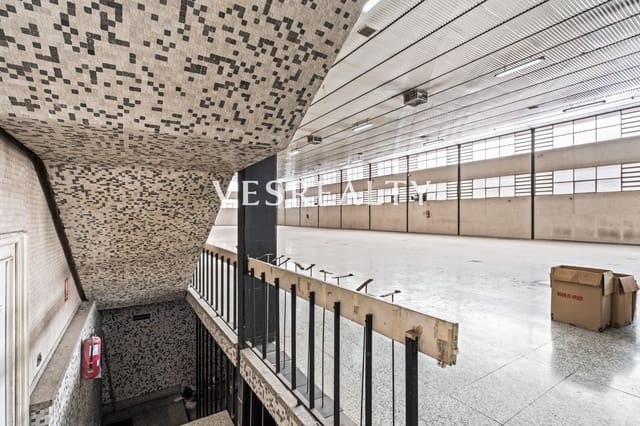 Biznes do wynajęcia w Elda z garażem - 17 000 € (Ref: 9755954)