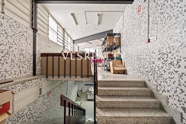 Biznes do wynajęcia w Elda z garażem - 17 000 € (Ref: 9755954)