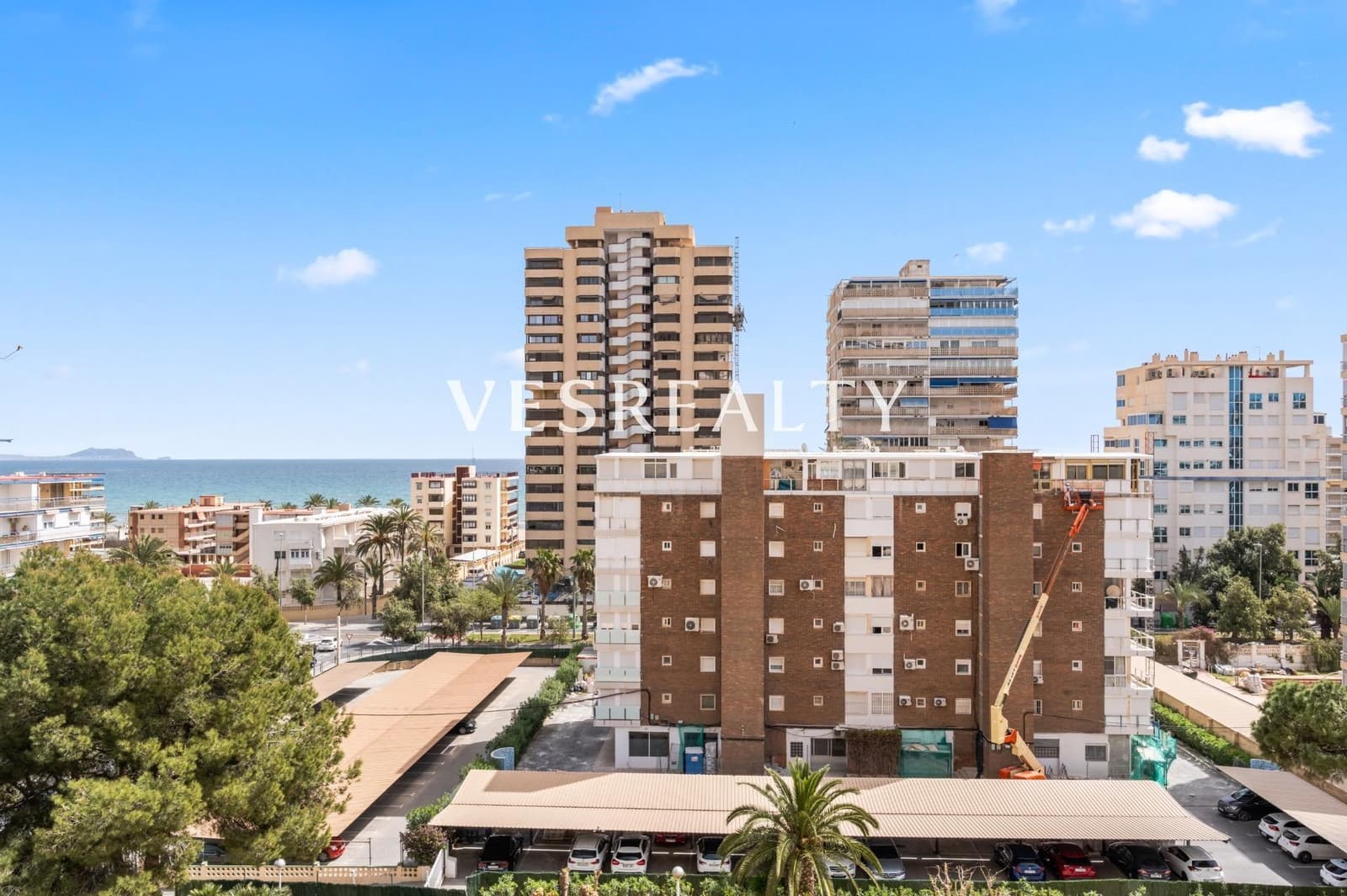 4 chambre Appartement à vendre à Playa de San Juan avec piscine - 650 000 € (Ref: 9770833)