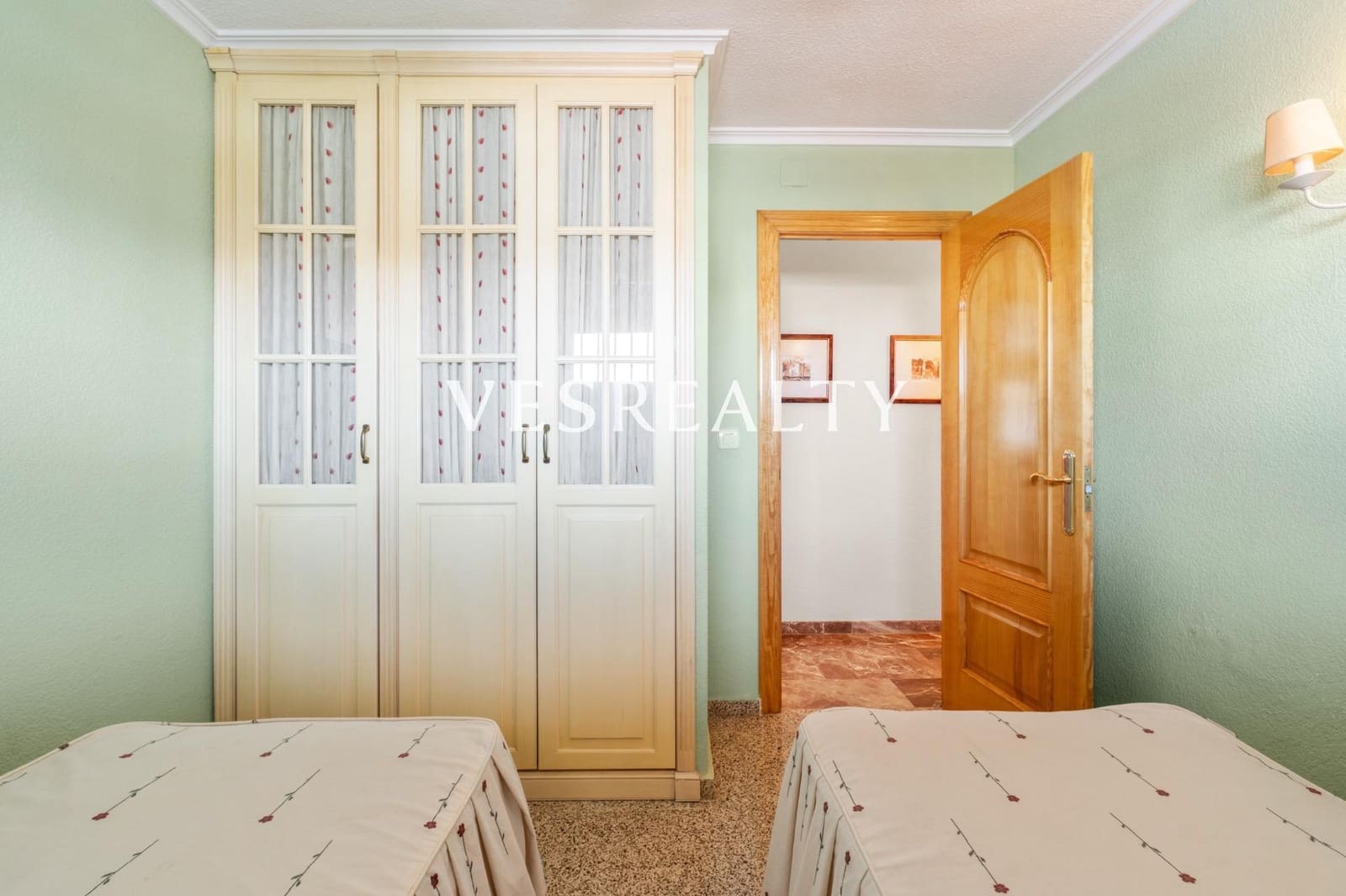 4 chambre Appartement à vendre à Playa de San Juan avec piscine - 650 000 € (Ref: 9770833)