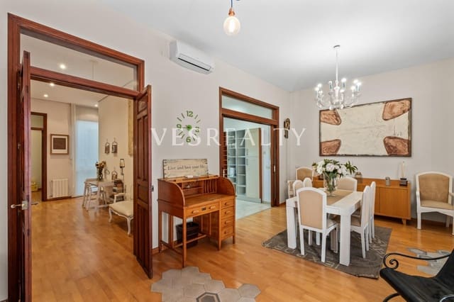 2 soveværelse Lejlighed til salg i Mercado, Alicante by - € 799.000 (Ref: 9797346)