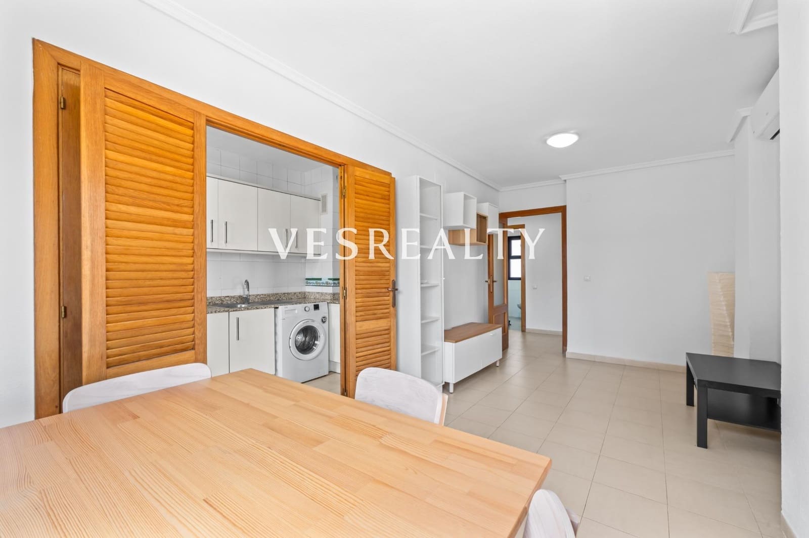 1 bedroom Flat for rent in Playa de San Juan with pool garage - € 1,000 (Ref: 9806666)