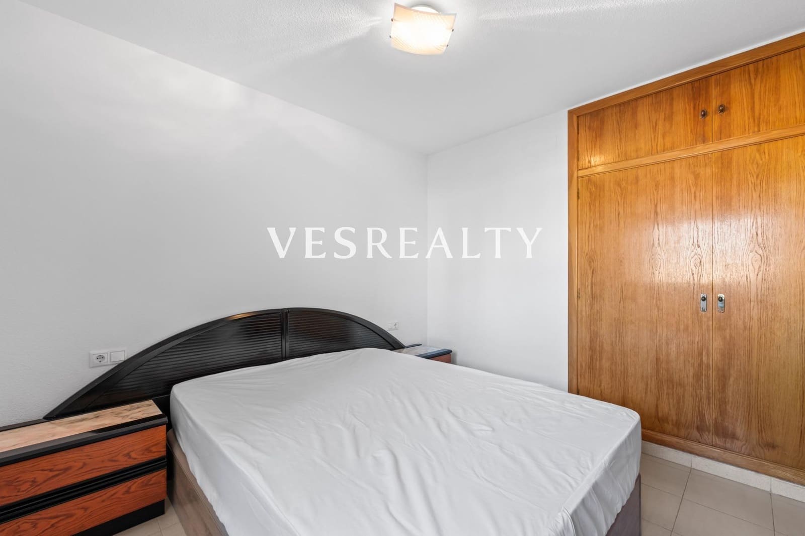 1 bedroom Flat for rent in Playa de San Juan with pool garage - € 1,000 (Ref: 9806666)