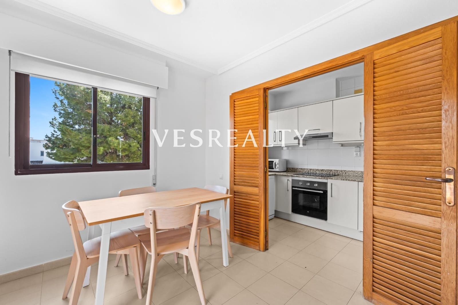 1 bedroom Flat for rent in Playa de San Juan with pool garage - € 1,000 (Ref: 9806666)