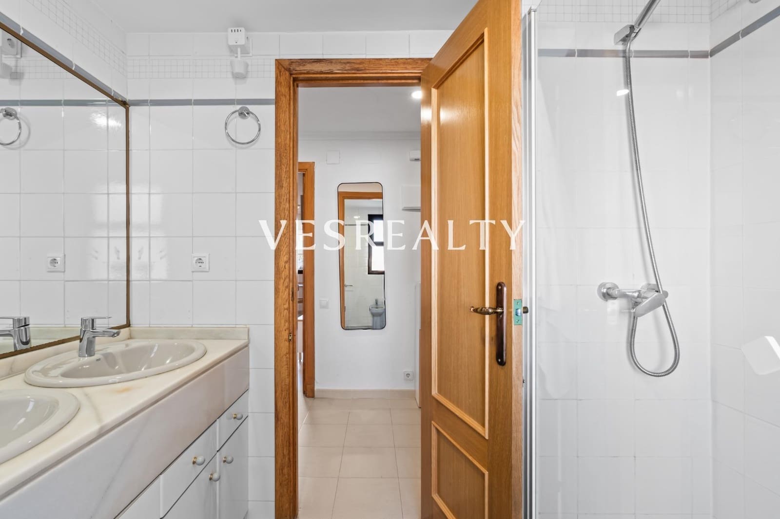 1 bedroom Flat for rent in Playa de San Juan with pool garage - € 1,000 (Ref: 9806666)