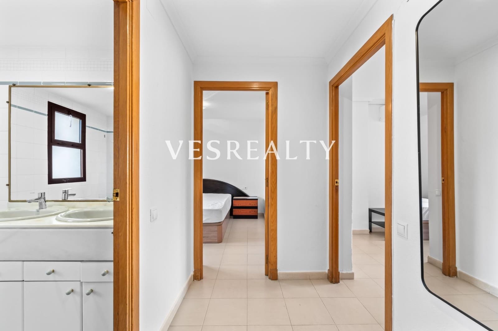 1 bedroom Flat for rent in Playa de San Juan with pool garage - € 1,000 (Ref: 9806666)