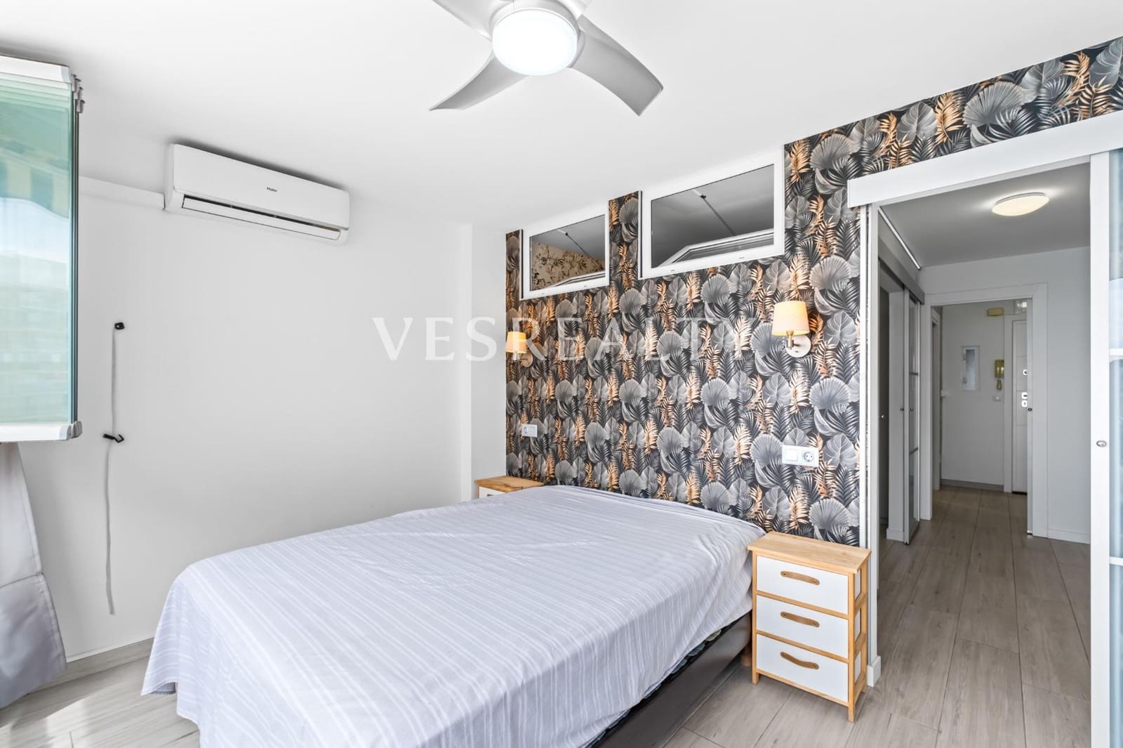 2 bedroom Flat for rent in Alicante / Alacant city with garage - € 1,200 (Ref: 9825473)