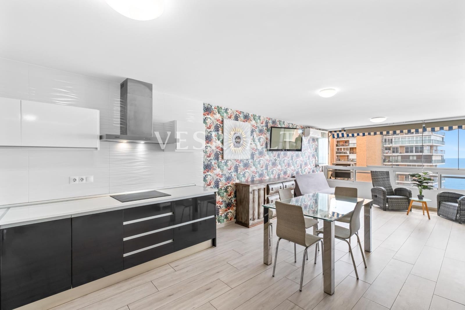 2 bedroom Flat for rent in Alicante / Alacant city with garage - € 1,200 (Ref: 9825473)