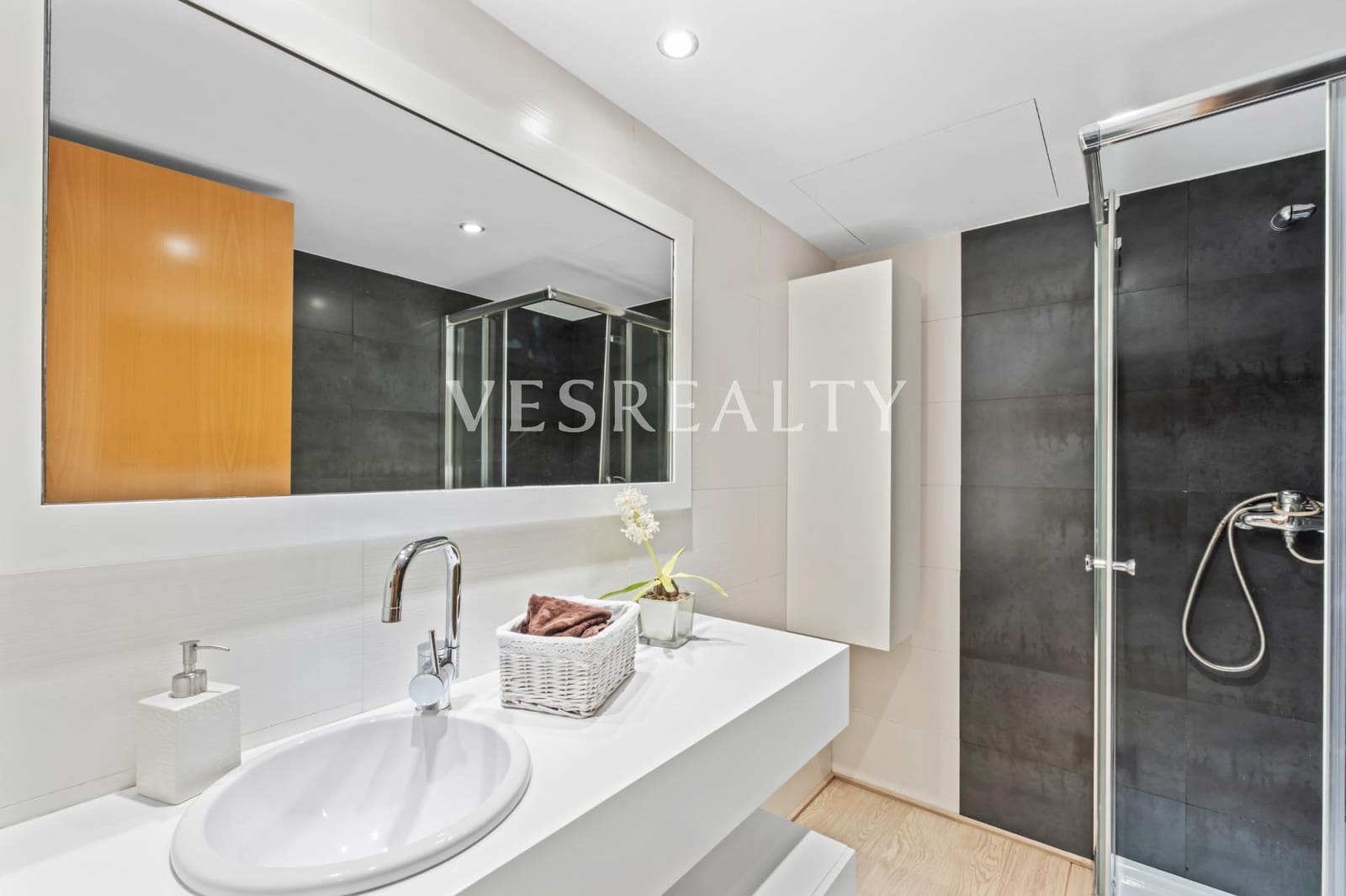 Piso de 2 habitaciones en Alicante / Alacant ciudad en venta con piscina garaje - 475.000 € (Ref: 9825474)