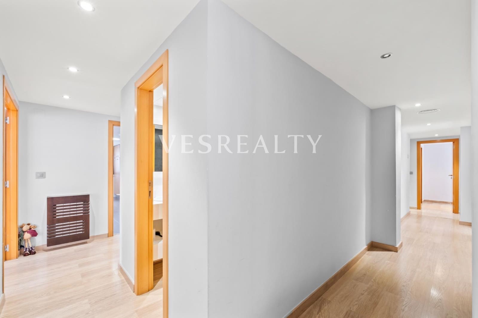 Piso de 2 habitaciones en Alicante / Alacant ciudad en venta con piscina garaje - 475.000 € (Ref: 9825474)