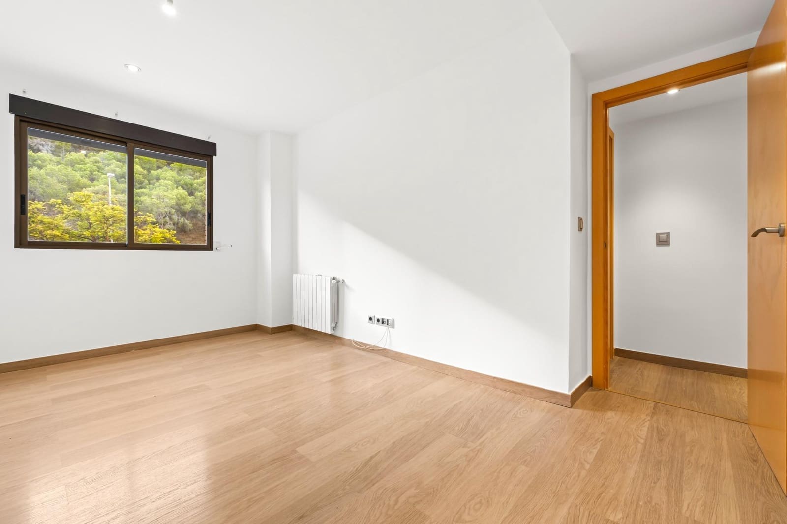 2 slaapkamer Flat te koop in Alicante stad met zwembad garage - € 475.000 (Ref: 9825474)