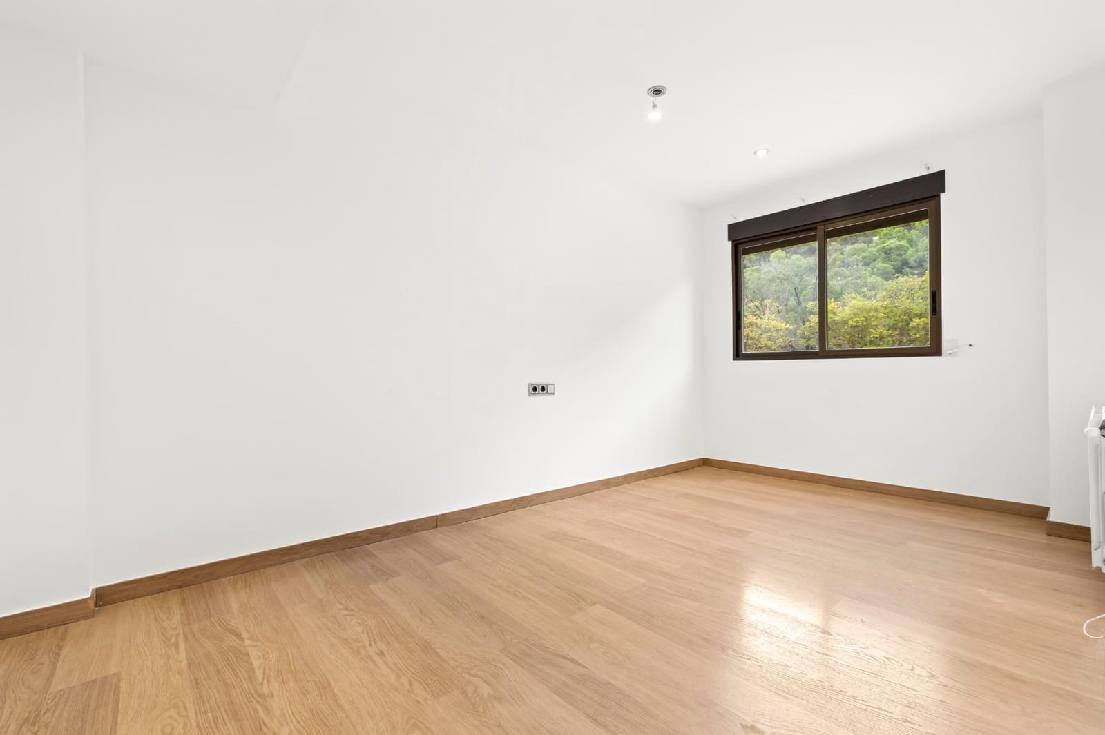 2 slaapkamer Flat te koop in Alicante stad met zwembad garage - € 475.000 (Ref: 9825474)