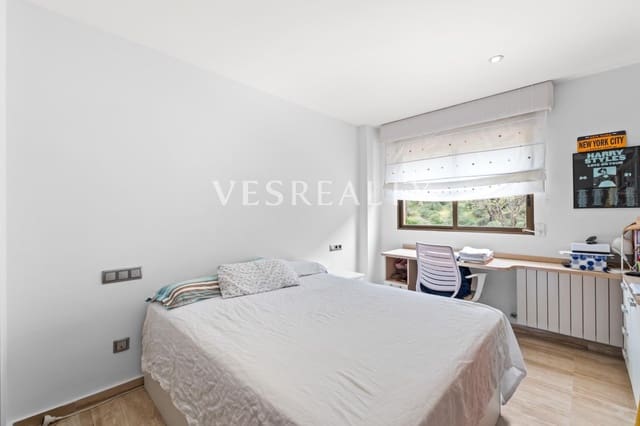 3 soverom Leilighet til salgs i Vistahermosa, Alicante by med svømmebasseng garasje - € 435 000 (Ref: 9825475)
