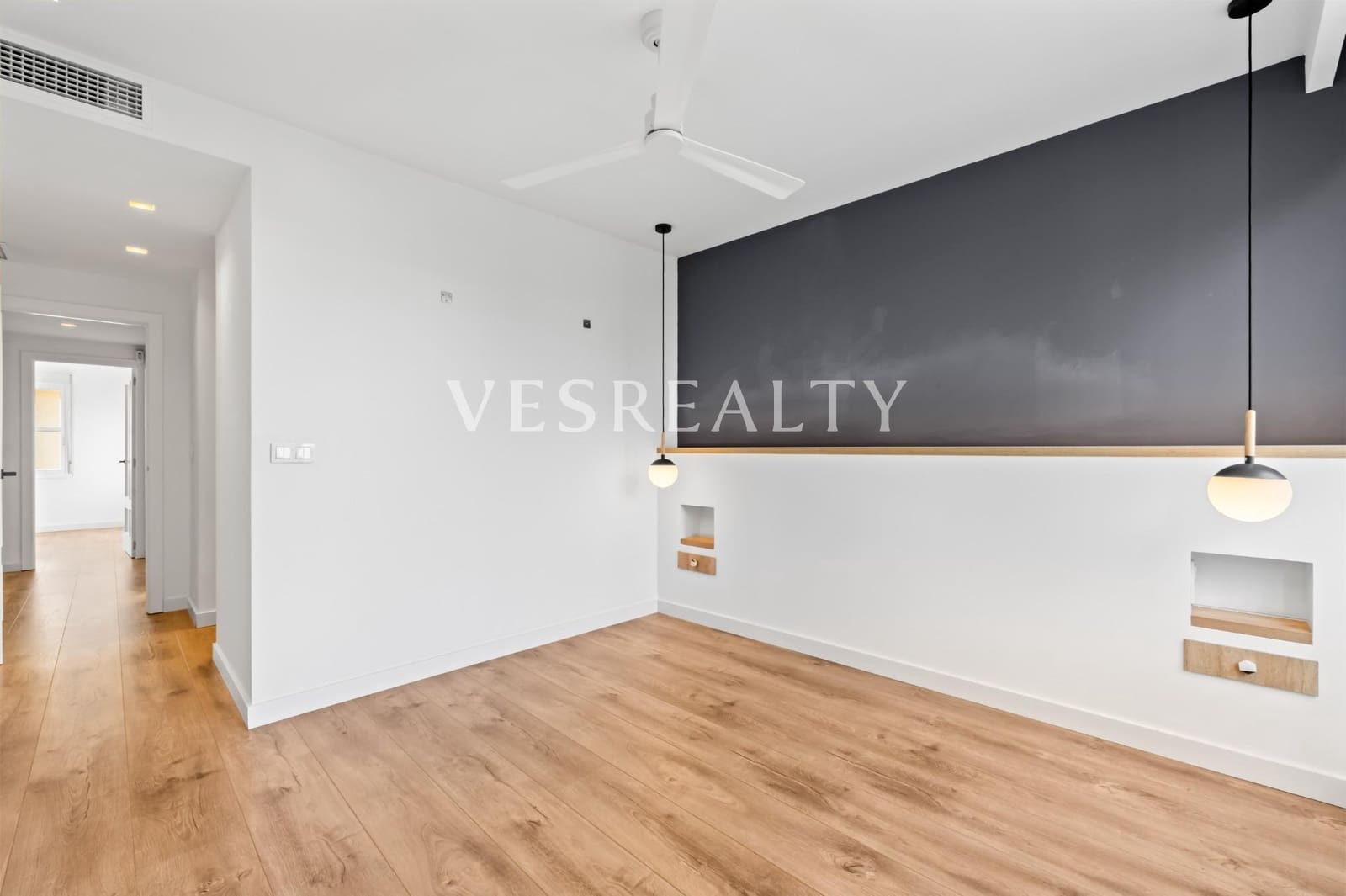5 Zimmer Reihenhaus zu vermieten in Alicante / Alacant Stadt mit Pool Garage - 3.200 € (Ref: 9825476)