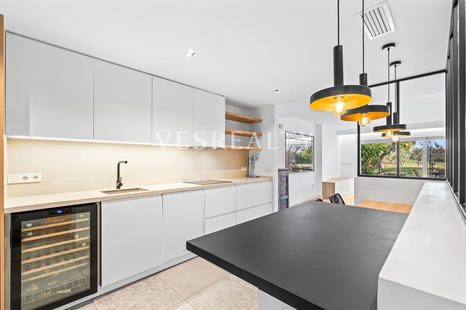 5 Zimmer Reihenhaus zu vermieten in Alicante / Alacant Stadt mit Pool Garage - 3.200 € (Ref: 9825476)