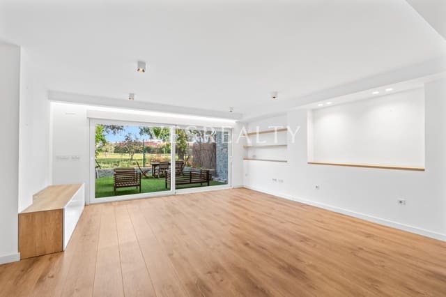 5 Zimmer Reihenhaus zu vermieten in Alicante Golf, Alicante / Alacant Stadt mit Pool Garage - 3.200 € (Ref: 9825476)