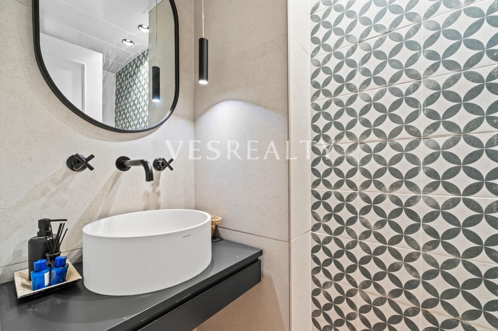 5 Zimmer Reihenhaus zu vermieten in Alicante / Alacant Stadt mit Pool Garage - 3.200 € (Ref: 9825476)
