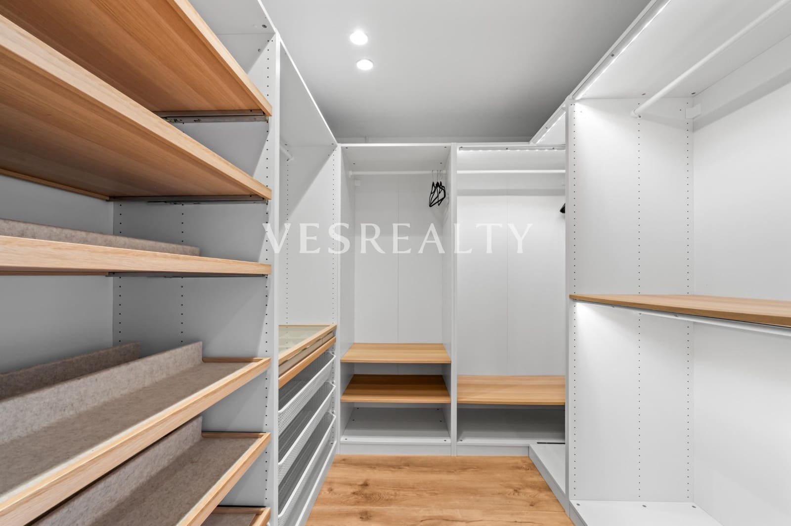 5 Zimmer Reihenhaus zu vermieten in Alicante / Alacant Stadt mit Pool Garage - 3.200 € (Ref: 9825476)