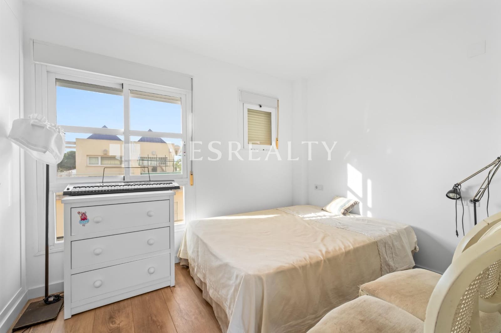 5 Zimmer Reihenhaus zu vermieten in Alicante / Alacant Stadt mit Pool Garage - 3.200 € (Ref: 9825476)