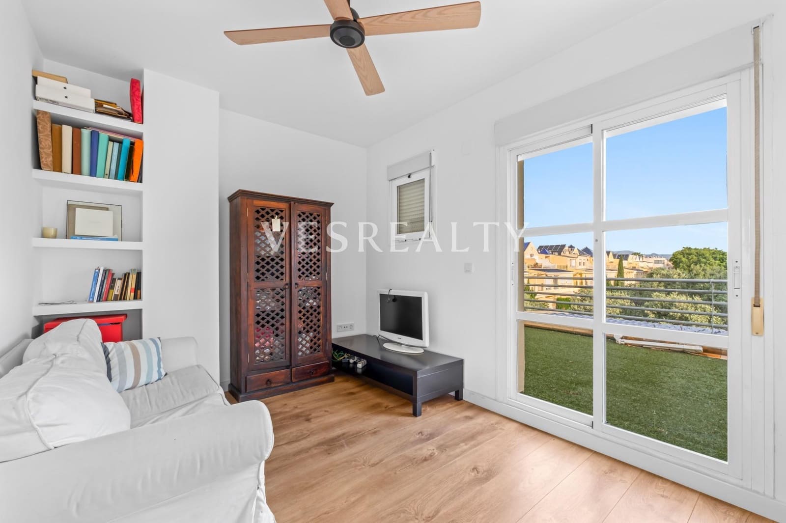 5 Zimmer Reihenhaus zu vermieten in Alicante / Alacant Stadt mit Pool Garage - 3.200 € (Ref: 9825476)