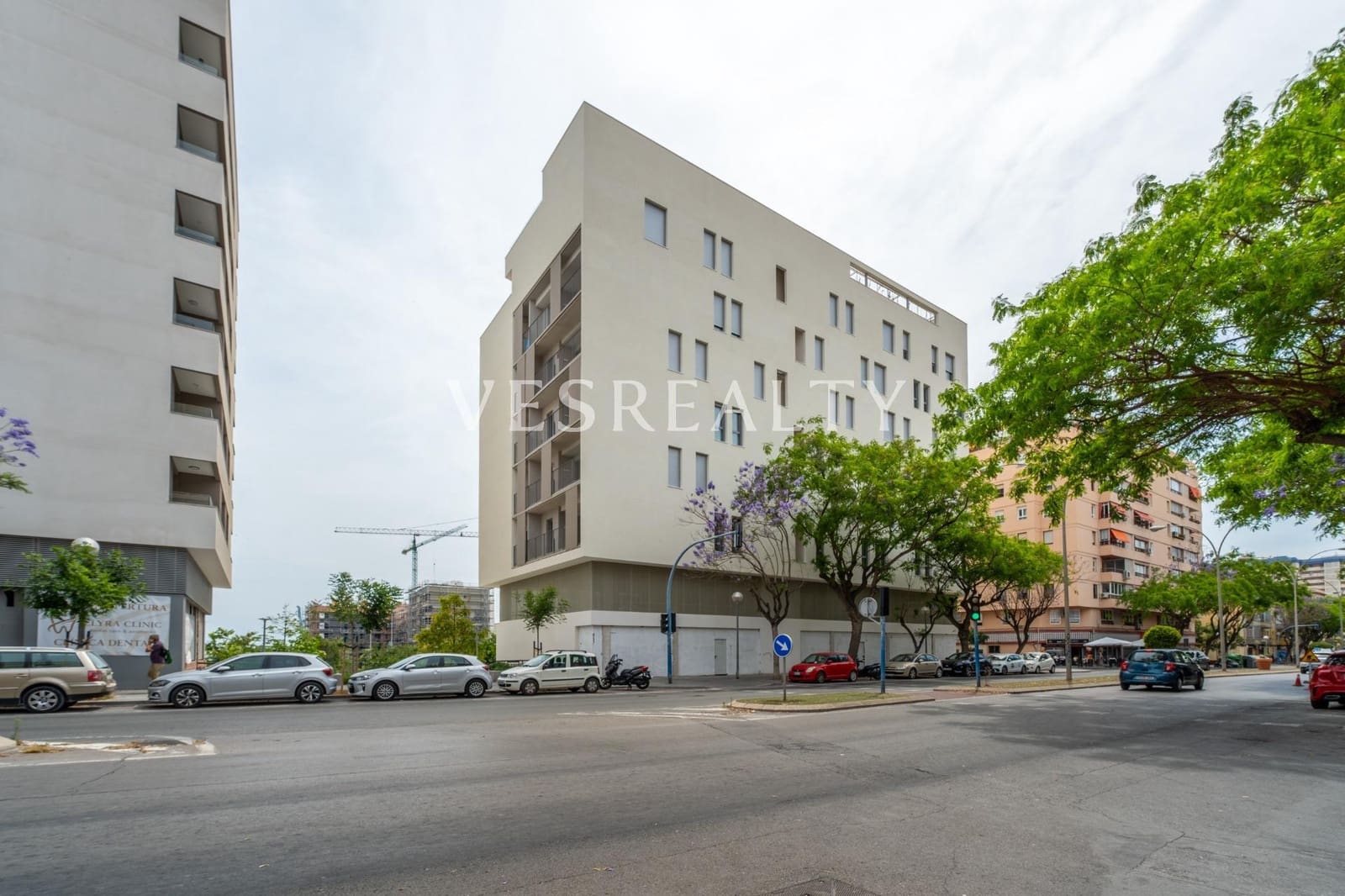 Commerciale da affittare in Alicante citta - 2.000 € (Rif: 9879077)