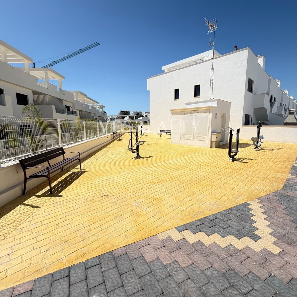 5 bedroom Villa for sale in Finestrat with pool - € 819,900 (Ref: 9894092)