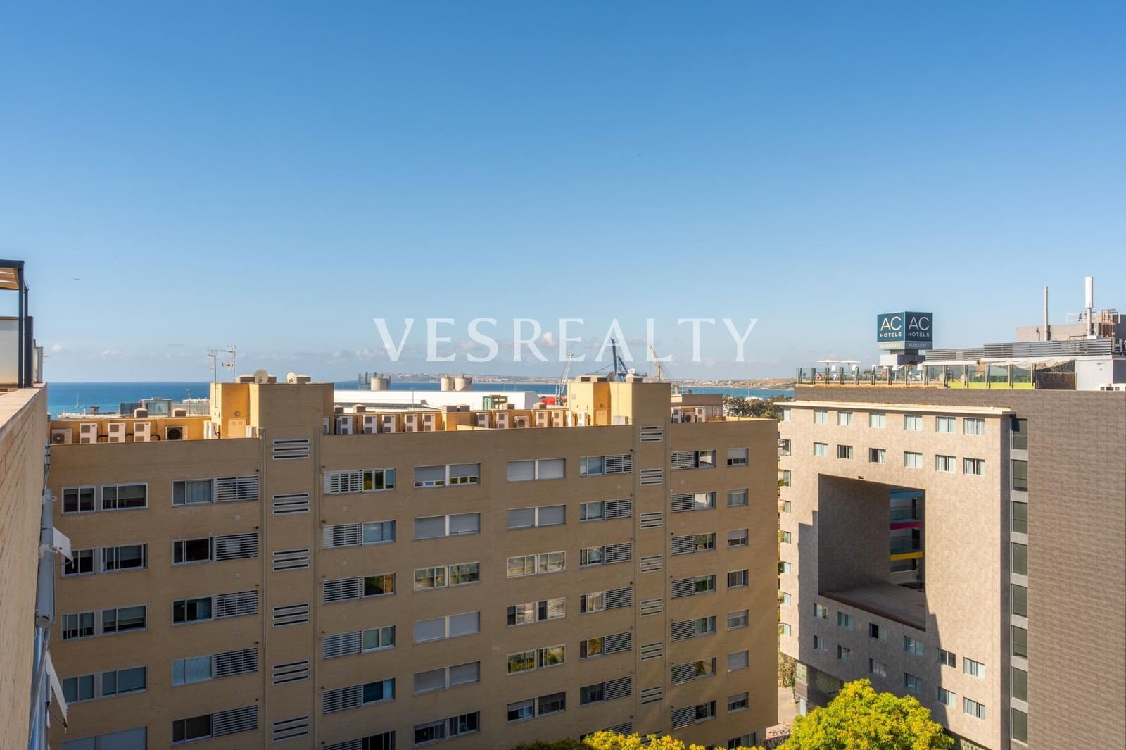 3 Zimmer Penthouse zu verkaufen in Alicante / Alacant Stadt mit Garage - 635.000 € (Ref: 9899036)