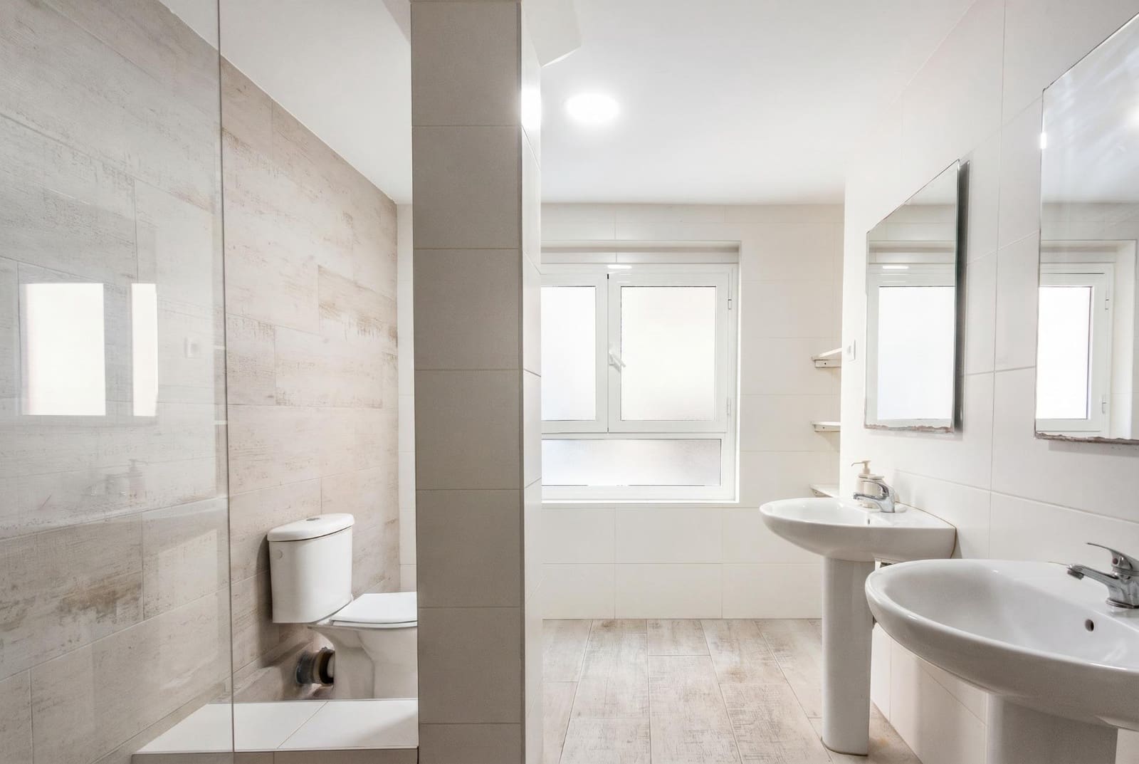 8 bedroom Flat for sale in Alicante / Alacant city - € 750,000 (Ref: 9916064)