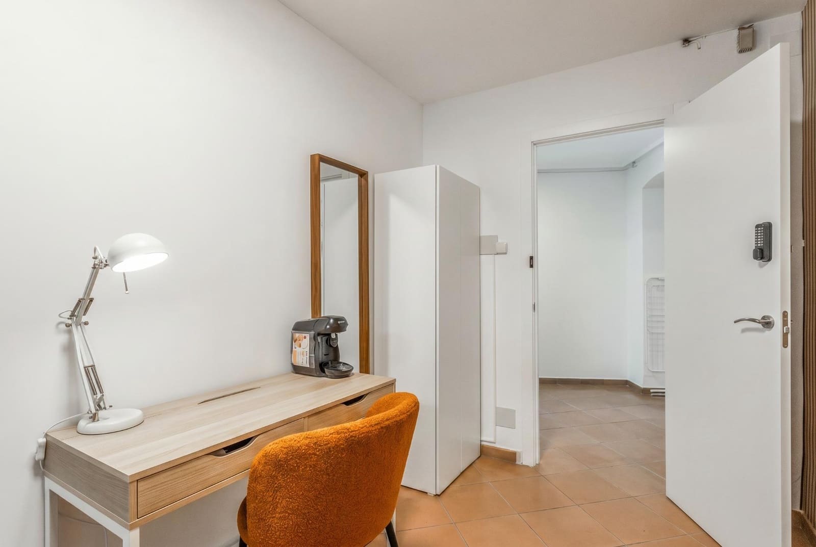 8 bedroom Flat for sale in Alicante / Alacant city - € 750,000 (Ref: 9916064)