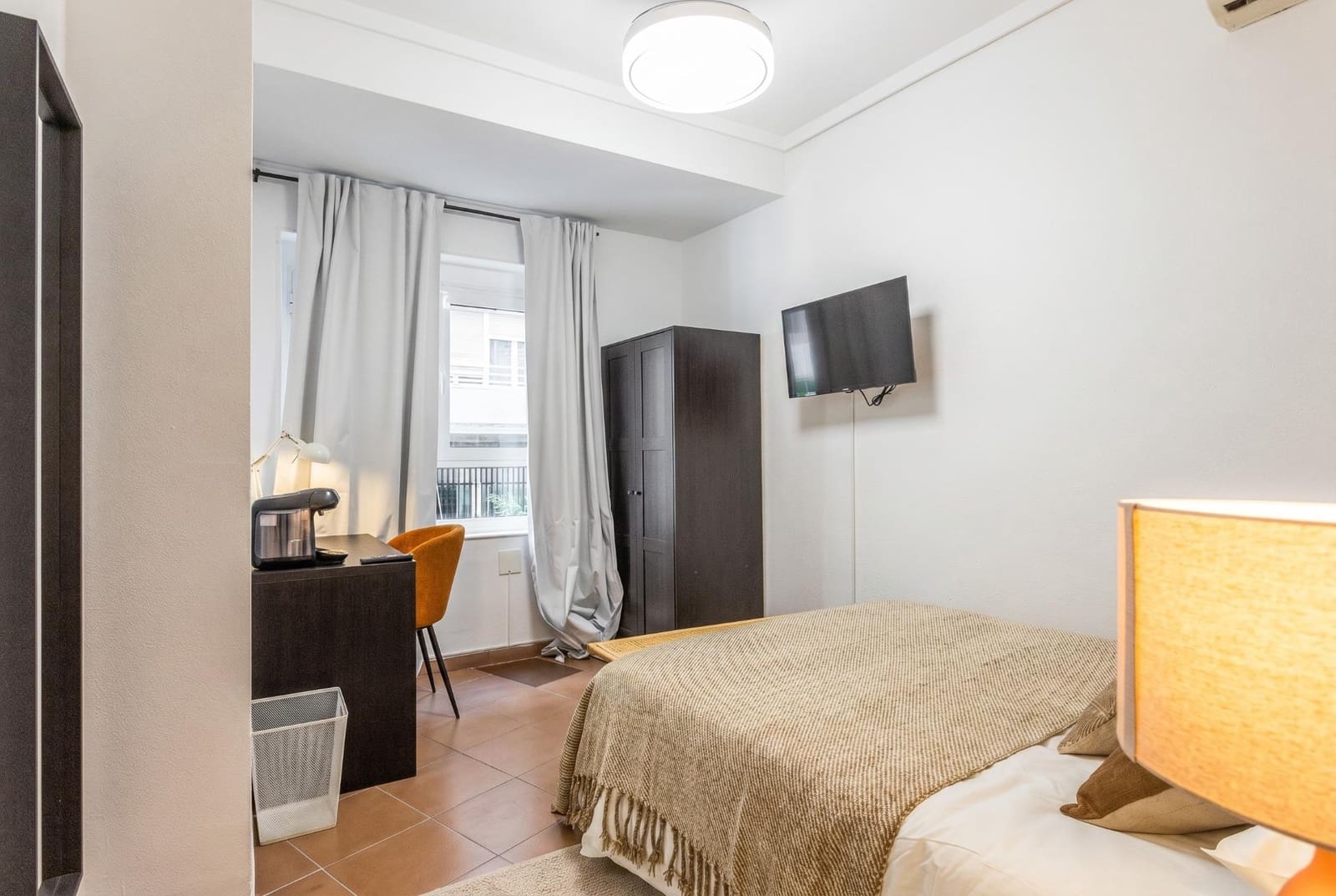8 bedroom Flat for sale in Alicante / Alacant city - € 750,000 (Ref: 9916064)