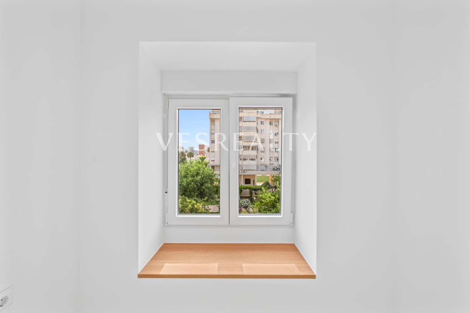 3 chambre Appartement à vendre à Playa de San Juan avec piscine - 418 000 € (Ref: 9922539)