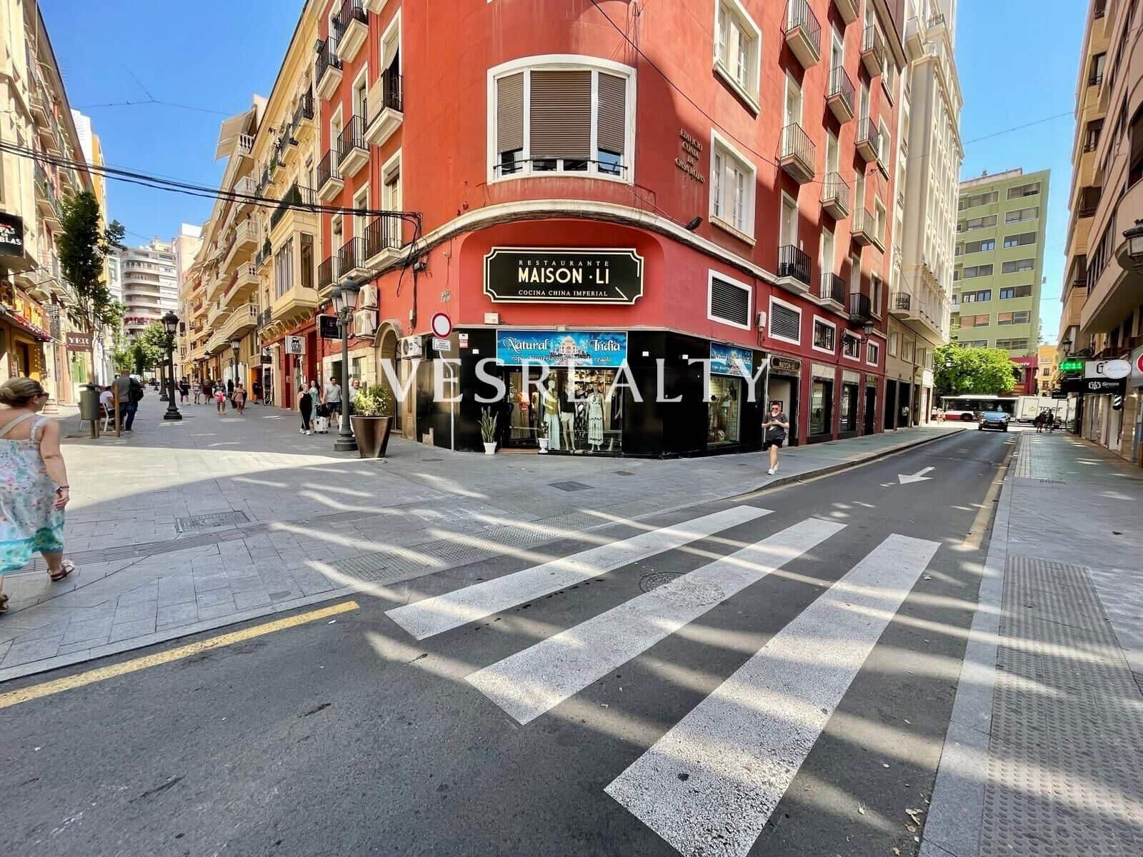 Erhverv til salg i Alicante by - € 7.000.000 (Ref: 9950012)