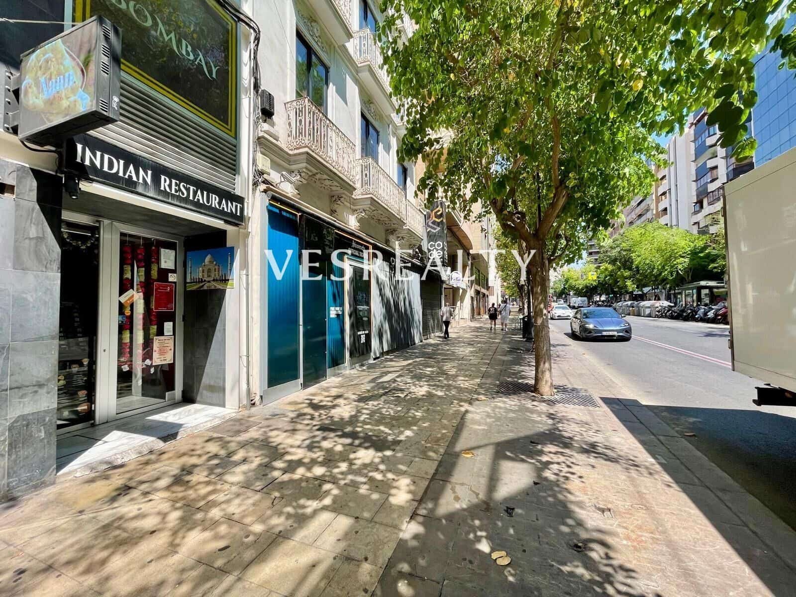 Erhverv til salg i Alicante by - € 7.000.000 (Ref: 9950012)