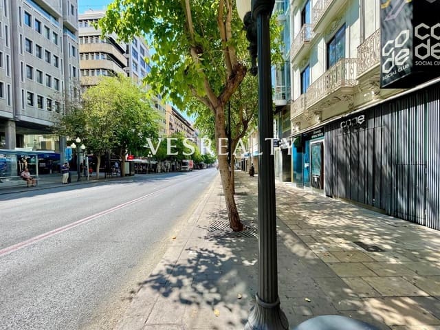Erhverv til salg i Alicante by - € 7.000.000 (Ref: 9950012)