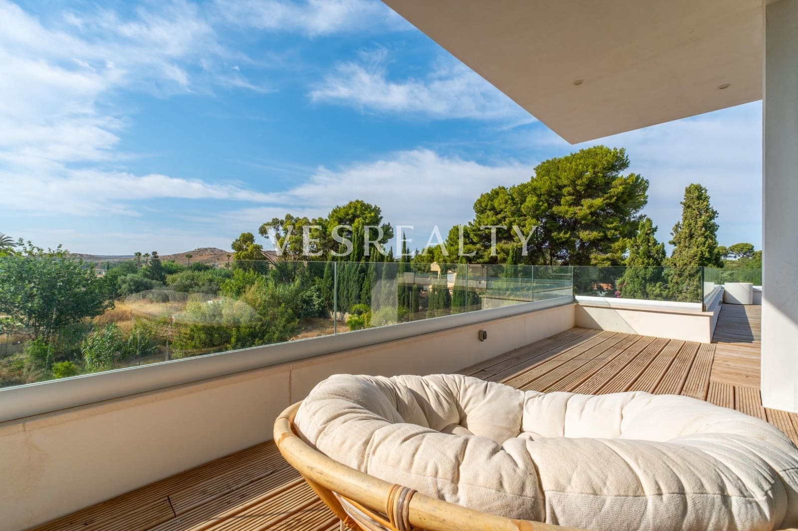 5 bedroom Villa for rent in Villafranqueza with pool - € 5,000 (Ref: 9954402)