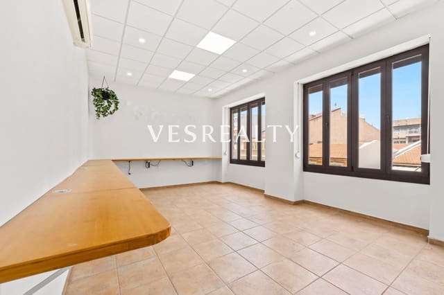 4 soveværelse Kontor til leje i Barrio del Centro, Alicante by - € 2.200 (Ref: 9963328)