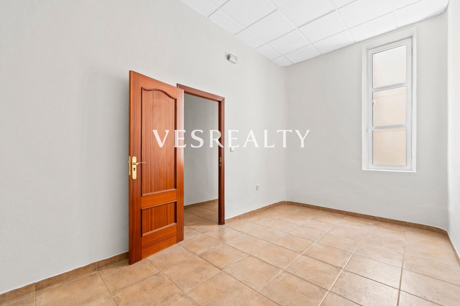 4 soveværelse Kontor til leje i Alicante by - € 2.200 (Ref: 9963328)