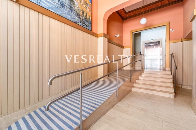 4 soveværelse Kontor til leje i Barrio del Centro, Alicante by - € 2.200 (Ref: 9963328)