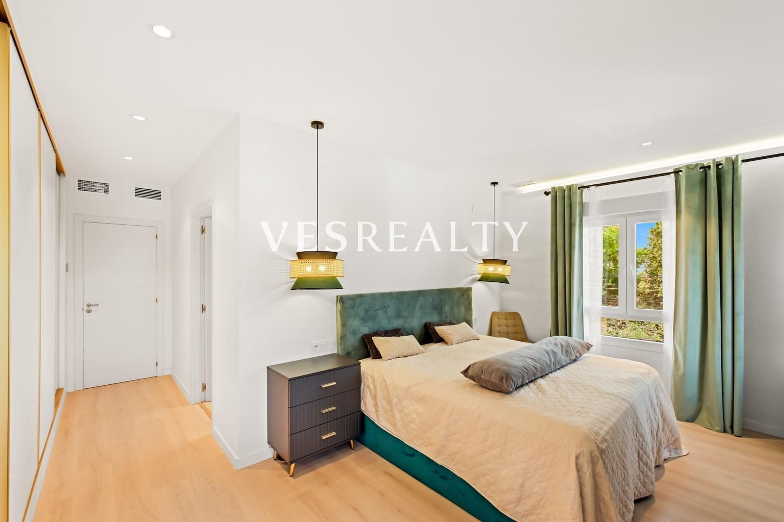 7 slaapkamer Villa te koop in La Font met zwembad garage - € 1.395.000 (Ref: 9975610)