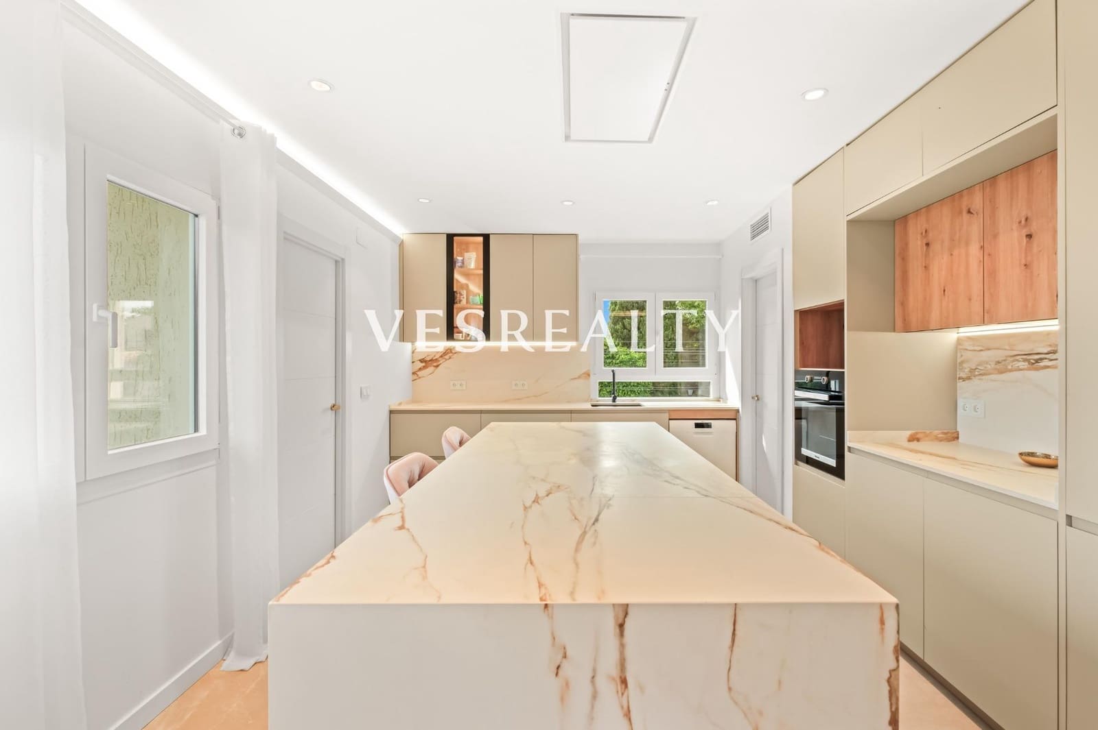 7 slaapkamer Villa te koop in La Font met zwembad garage - € 1.395.000 (Ref: 9975610)