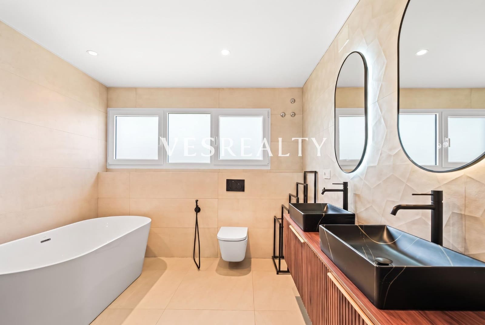 7 slaapkamer Villa te koop in La Font met zwembad garage - € 1.395.000 (Ref: 9975610)