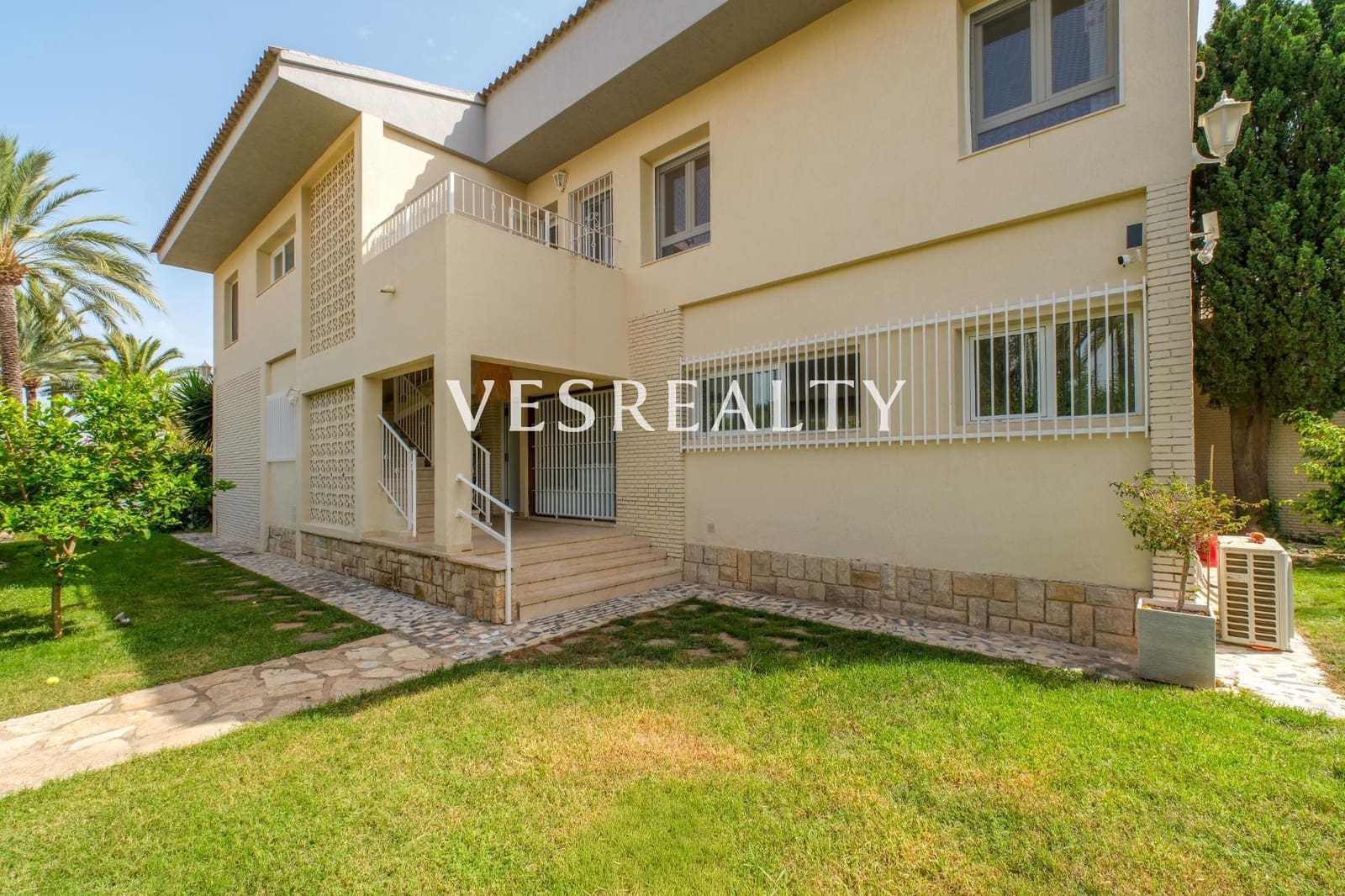 7 slaapkamer Villa te koop in La Font met zwembad garage - € 1.395.000 (Ref: 9975610)