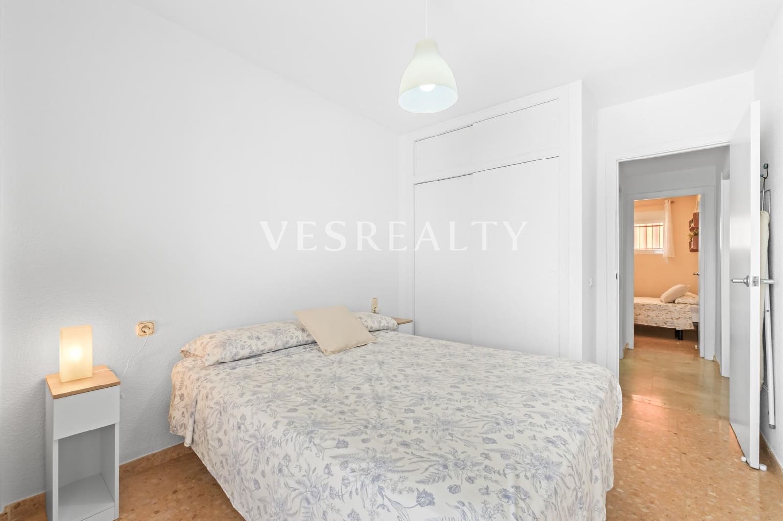 2 soverom Leilighet til leie i Playa de San Juan med svømmebasseng garasje - € 1 700 (Ref: 9977485)