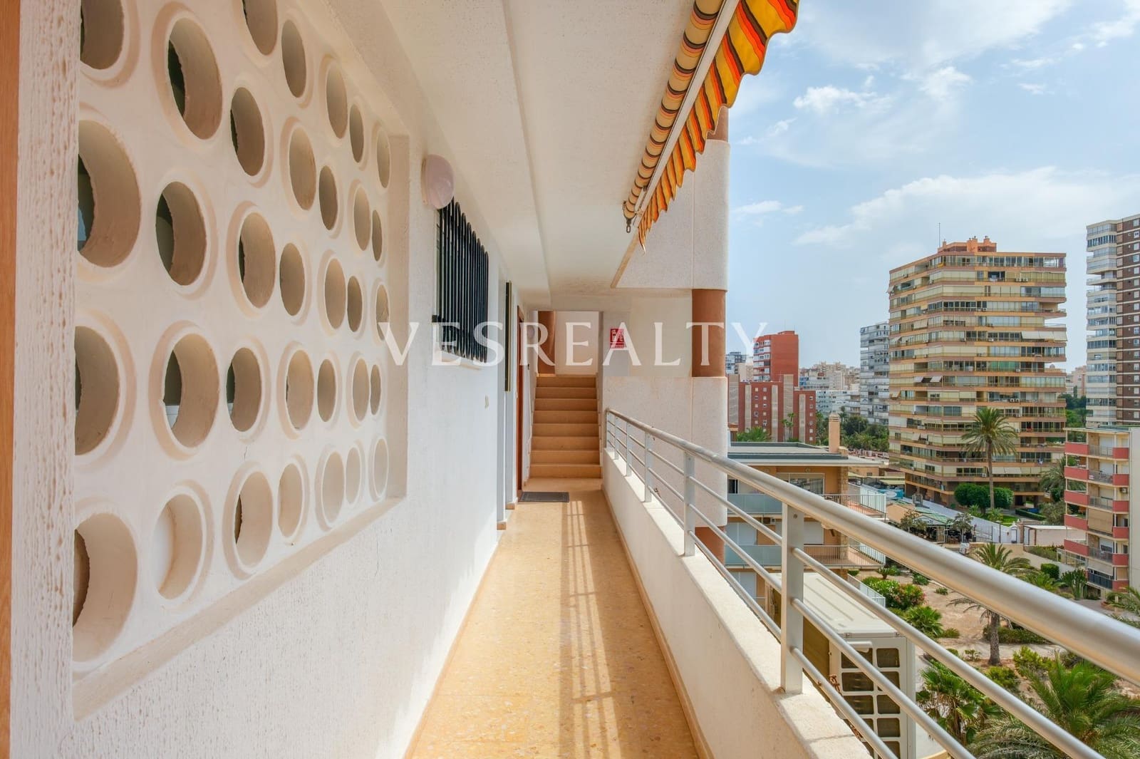 2 soverom Leilighet til leie i Playa de San Juan med svømmebasseng garasje - € 1 700 (Ref: 9977485)