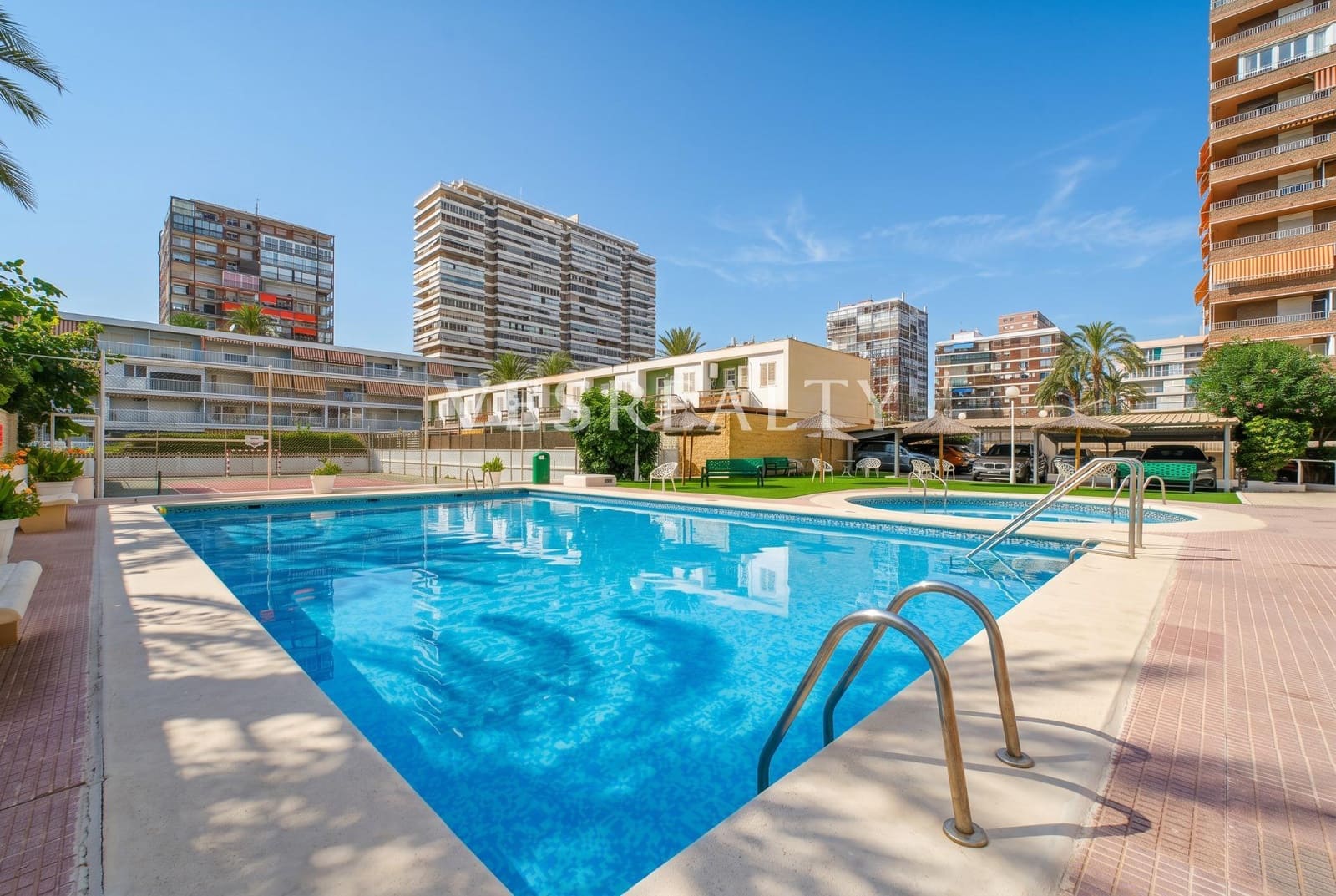 2 soverom Leilighet til leie i Playa de San Juan med svømmebasseng garasje - € 1 700 (Ref: 9977485)